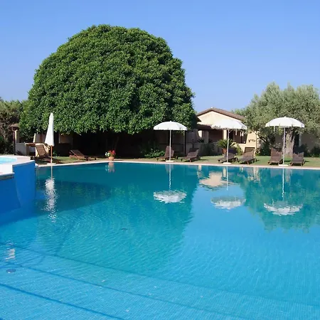 Borghetto Club Hotel 4*