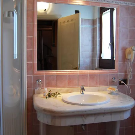 Fattoria Il Borghetto Hotel 4*