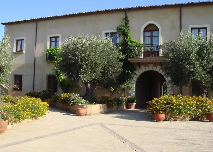 Hotel Fattoria Il Borghetto 4*